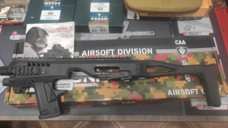 Vendo Ronin de CAA para Glock , le falta un trozo en la punta  como se ve en las fotos ( en la segunda 00