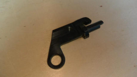 Vendo esta  réplica  de la aleta del seguro para K98k, versión alargada para K98k de francotirador. 20 00