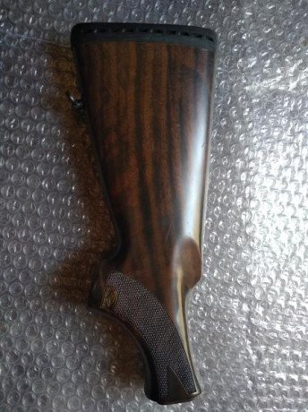 Pues eso,pongo a la venta culata Beretta al391 urika2 del calibre 20,en buen estado,solo una leve rayada 00