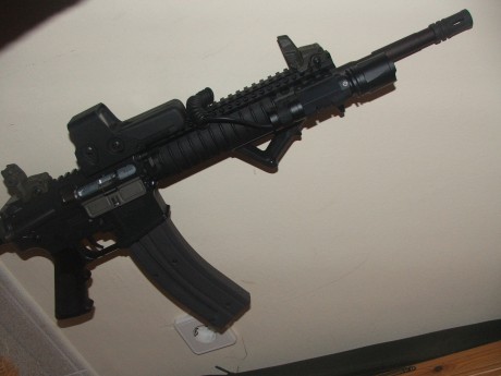 benga seniores colgar las fotos de nuestras M4 cal.22
esta es la mia 12