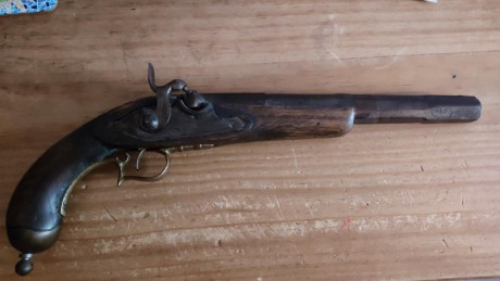 Muy buenas, os mando unas fotos, a ver si me podeis orientar sobre que es esta pistola, no tengo ni idea, 10