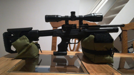 Buenas vendo por exceso de arsenal esta pistola convertible en carabina marca Kral modelo Puncher np-01. 00