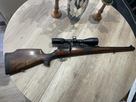 Se vende Mauser 66 SM calibre 243 Win , culata de lujo especial con Montecarlo y placa del pistolet con 02