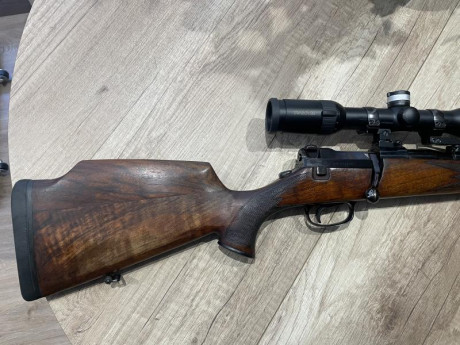 Se vende Mauser 66 SM calibre 243 Win , culata de lujo especial con Montecarlo y placa del pistolet con 01