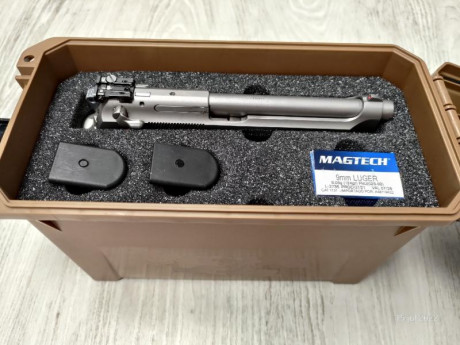 Estuche Rígido Top Case para pistola, sellado de la humedad y el polvo. Divido interiormente para que 00