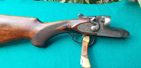 Se vende fantástica escopeta AYA de martillos especial para Becadas. Escopeta con cañón derecho estriado 02