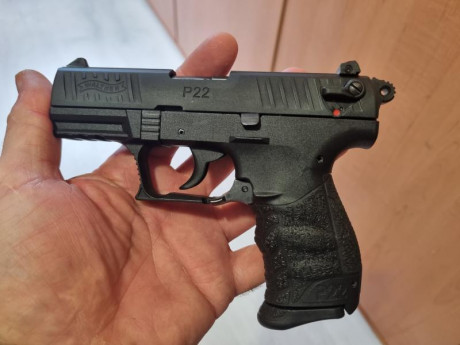 Pongo a la venta esta preciosa y ultracompacta Walther P22Q

 *Caracteristicas:* 
Cañon - 3,4"
Calibre 01