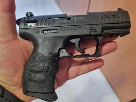 Pongo a la venta esta preciosa y ultracompacta Walther P22Q

 *Caracteristicas:* 
Cañon - 3,4"
Calibre 00