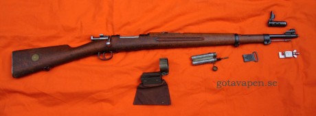 A ver si alguno de vosotros tiene un FN 49, me acabo de comprar uno y tengo algunas dudas,
Por ejemplo, 20