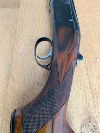 Buenos días,

vendo escopeta superpuesta Beretta S58 Trap del año 1969 con juego de 3 choques. Es muy 00