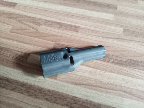 Vendo Peines (10unids) + cuchara para cargadores de AR15.

25€ puesto en casa por mensajeria 01
