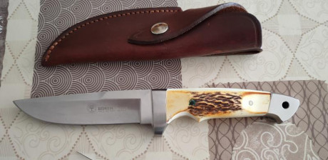 Buenas tardes me encargan que ponga de nuevo en venta este magnífico cuchillo enterizo,en acero 440C y 01