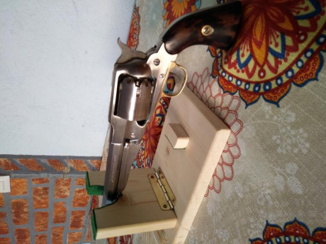  Soporte de carga para revólveres de avancarga, abatible de fabricación casera hecho en madera, 
Compatible 10