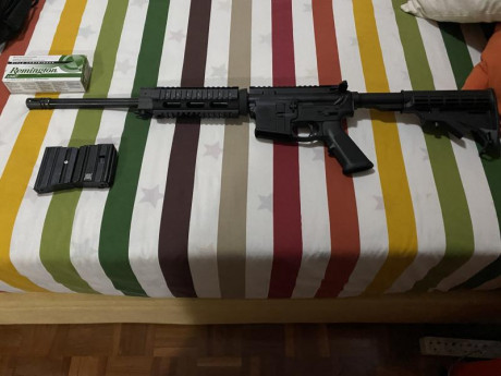 Vendo AR 15 Smith and wesson calibre 300 Blackout. En perfecto estado. muy pocos tiros incluye varias 00