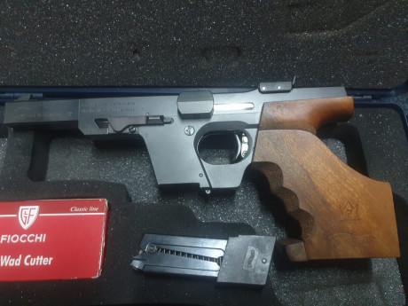 Preciosa Walher calibre 32 con maletín original.Completamente nueva y muy poco uso.Precio 600e.Entrego 00