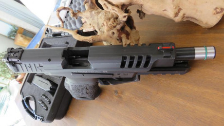 Vendo mi pistola HK SFP9L en perfectas condiciones la compre por capricho y no le doy uso, es el modelo 11