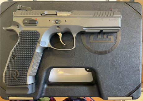 Arma con un año y medio de antiguedad ,recién pintada en cerakote gris tugsteno,martillo competición.Se 01