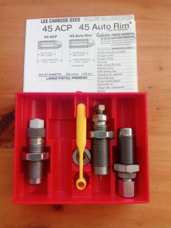 Lo dicho vendo estos Dies Lee del 45 ACP, estan en perfecto estado.  30 euros 
Tambien vendo unas 180 00