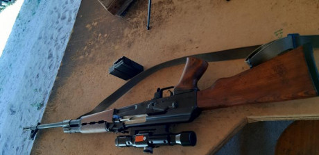 En venta rifle Zastava M76 en perfecto estado, el conjunto es rifle  con su visor original y su funda, 02