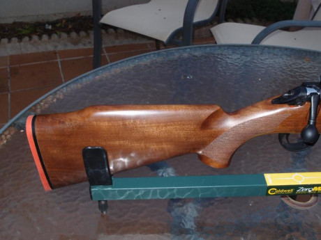 Pues nada vendo rifle de cerrojo sichling calibre 338 wm
Cañon de 61cm con rosca de fabrica,cerrojo a 21