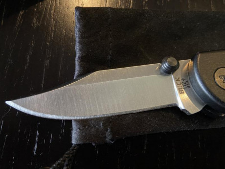 Vuelve a la venta  està Buck  Ranger Sport con cachas en micarta canvas y acero S30V. Sin ningún uso y 11