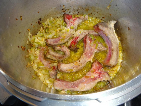 Hoy para comer acelgas hervidas y chuletón de vaca gallega vieja con seis semanas de maduración en cámara 31