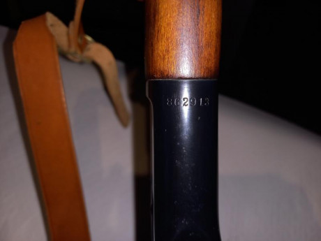 Buenos días
Un buen amigo vende su Winchester 1892 en calibre 44-40.
Se trata de un modelo original fabricado 20