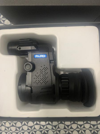 Buenos días todos:

Pues por pasarme a térmico, vendo este PARD NV007S, con IR de 850 Nm, comprado el 02