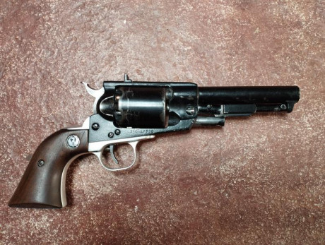 ---VENDIDO----

Ruger old army cañón corto 

Rebajado a 125 eu!


Incluye turquesa específica para el 02
