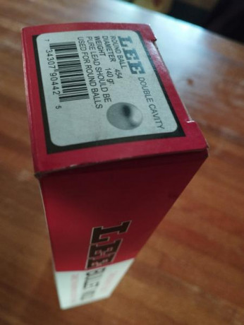 ---VENDIDO----

Ruger old army cañón corto 

Rebajado a 125 eu!


Incluye turquesa específica para el 00