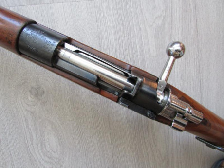  Mosquetón  BRNO calibre 7x57 Maúser 
Fabricado por BRNO bajo contrato, para la República Oriental de 02