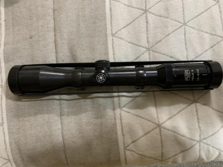 Se vende rifle impecable con muy pocos disparos, visor khales 1,5-6*42 y monturas Apple.
PVP 1000 euros 01