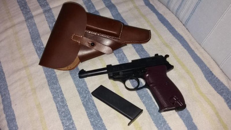 Beretta M92 gen II, color silver, completamente metalica, dispara en modo semi o full auto, con seguro 52