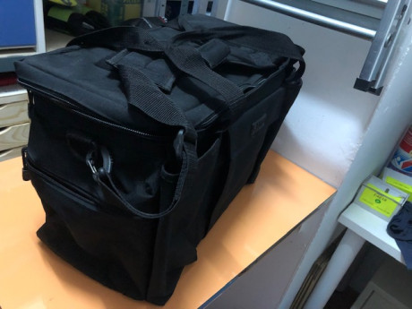 Pongo a la venta una bolsa de tiro de la conocida marca 5.11. Concretamente el modelo Patrol. Las dimensiones 02