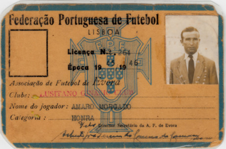  EN RECUERDO Y HOMENAJE A LOS QUE YA NO ESTÁN. 

Si pones en  GOOGLE   PASAPORTES EN LA MEMORIA  da igual 21