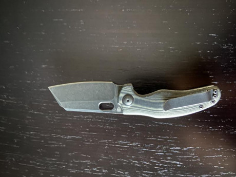 Acero 154CM y micarta negra. Sin uso, caja original también disponible 02