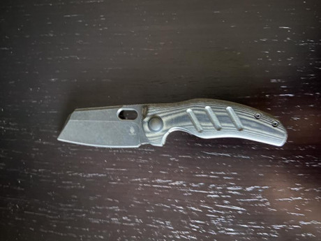 Acero 154CM y micarta negra. Sin uso, caja original también disponible 00