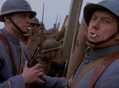 Compañeros,

En vista de las ganas de algunos (Elcafe, Wilcow, Vrakk, etc) por adivinar armas de películas 30