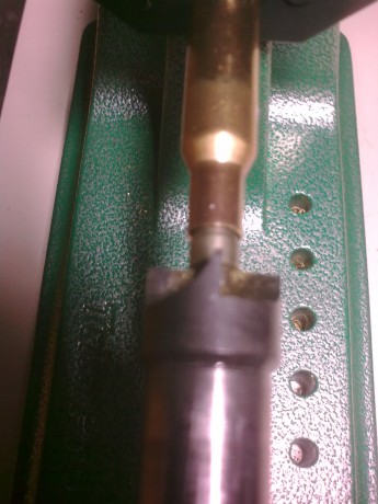Hola compañeros,tengo un problema con el trimmer que consiste en lo siguiente.
Cuando pongo una vaina 61
