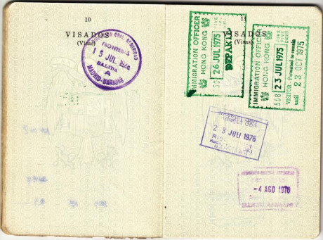  EN RECUERDO Y HOMENAJE A LOS QUE YA NO ESTÁN. 

Si pones en  GOOGLE   PASAPORTES EN LA MEMORIA  da igual 71