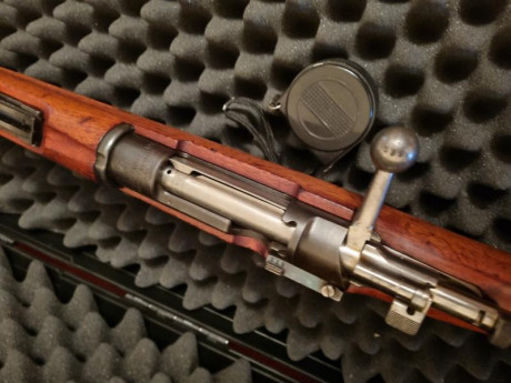En venta estos dos rifles
Carl Gustafs de 1909 cl 6.5x55sw  650€
Mosin Nagan de 1939 cl 7.5x54   400€
Están 22