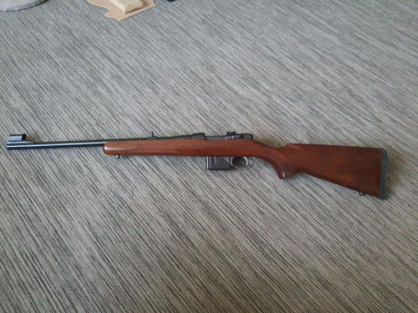 Vendo rifle CZ 527 M carbine, calibre 7.62x39. Gatillo con pelo francés. 1 cargador de 5 cartuchos. Entregaria 00