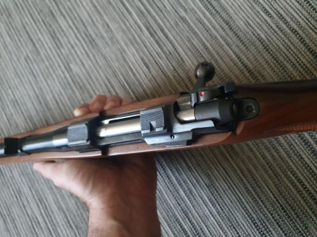 Vendo rifle CZ 527 M carbine, calibre 7.62x39. Gatillo con pelo francés. 1 cargador de 5 cartuchos. Entregaria 11