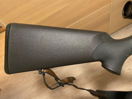 Hola compañeros,

Pongo a la venta el rifle de un amigo.
Es un Blaser R8 sintético. Calibre 338.
Cañón 01