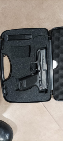 Buenas tardes a todos .
Un compañero me ha pedido que le ponga a la venta este arma ,se trata de una HK 00