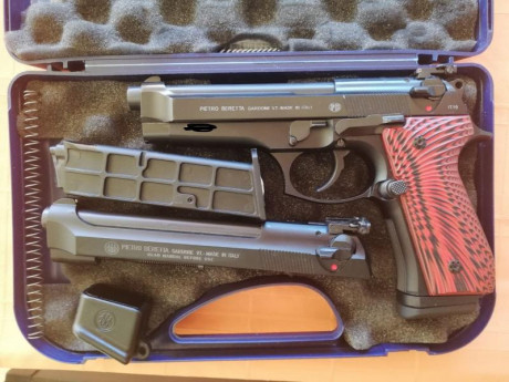 Saludos pistocompañeros.

Después de darle muchas vueltas, pongo en venta mi Beretta 92FS con su conversor 00