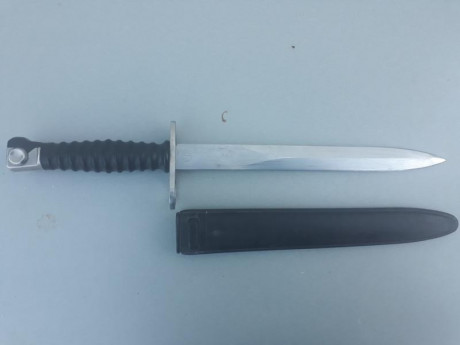 vendo bayoneta una cetme c nueva (VENDIDA) y tambien bayoneta suiza m57 45€


 ( 2 unidades de la suiza 00