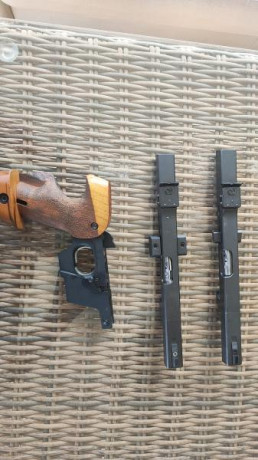 Hola a todos pongo a la venta estas armas de un buen amigo mío las armas se encuentra en Cádiz se pueden 11