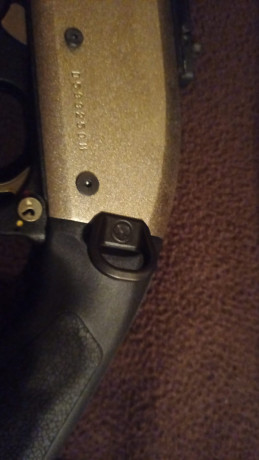 Buenas me deshago de  mi escopeta Remington 870 mariner, tiene la culata y guardamanos original además 02