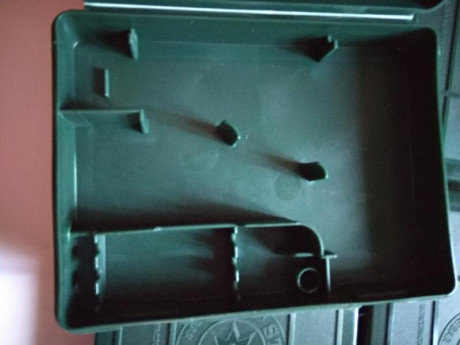 Hola , 
voy a poner varias cajas de mi coleccion a la venta 

la primera de Astra Constable , en corcho 20